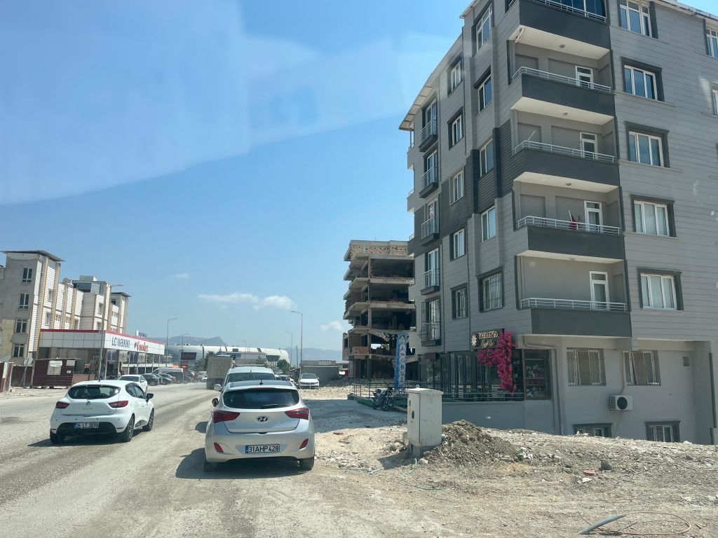 OTOGAR KARŞISI KİRALIK İŞYERİ