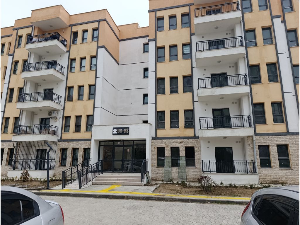 DİKMECE DE KİRALIK DAİRE