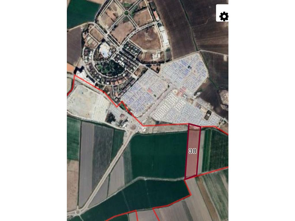 UYDUKENT YAKININDA TARLA